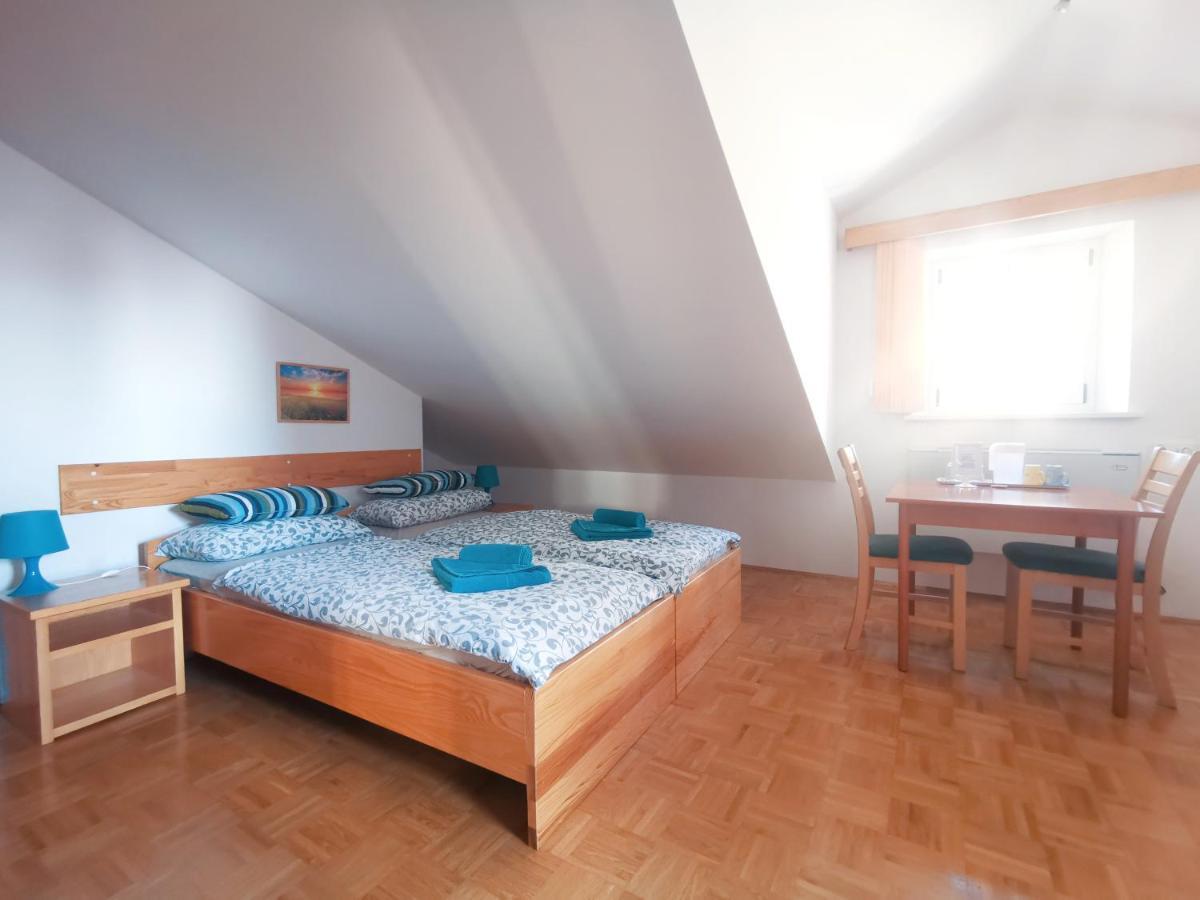 Prima Z Penzión pre hostí Piran