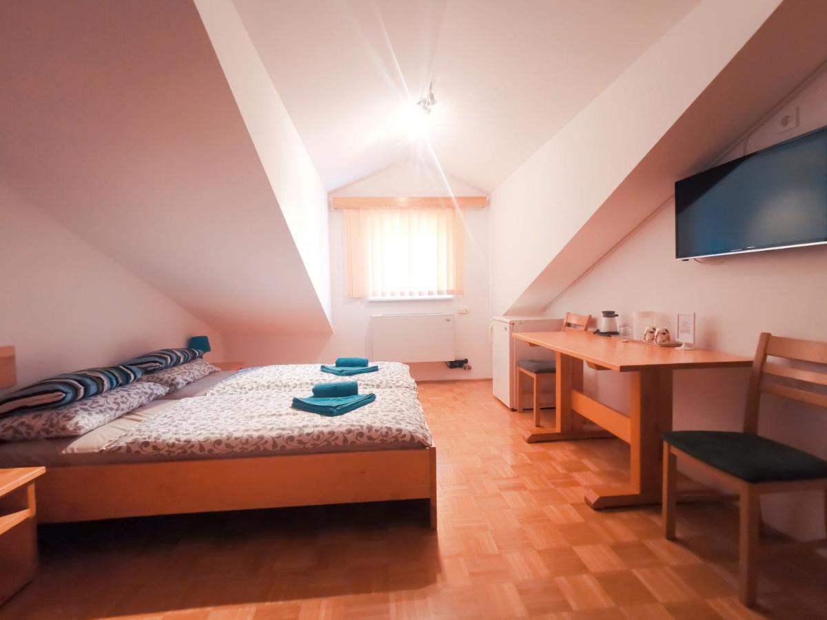 Prima Z Penzión pre hostí Piran